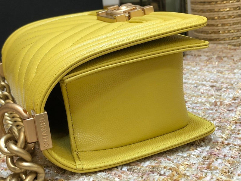  handbag, mid everyday style, image 4