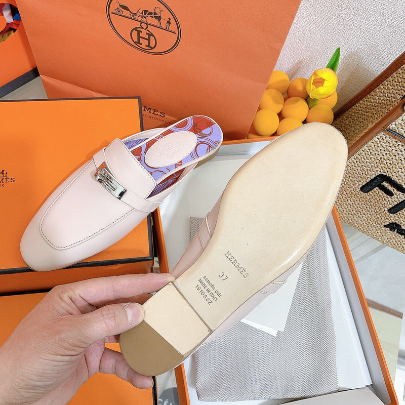 Hermes shoes Style 354 - back heel detail