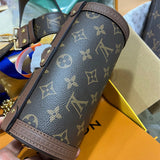  versatile everyday bag detail view showing craftsmanship 8