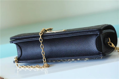  Refined crossbody bag carried on shoulder
