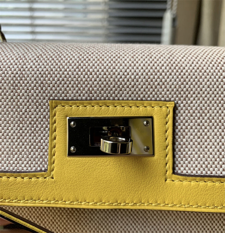  statement structured bag styled with outfit 18