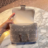  Understated shopper bag front view 7