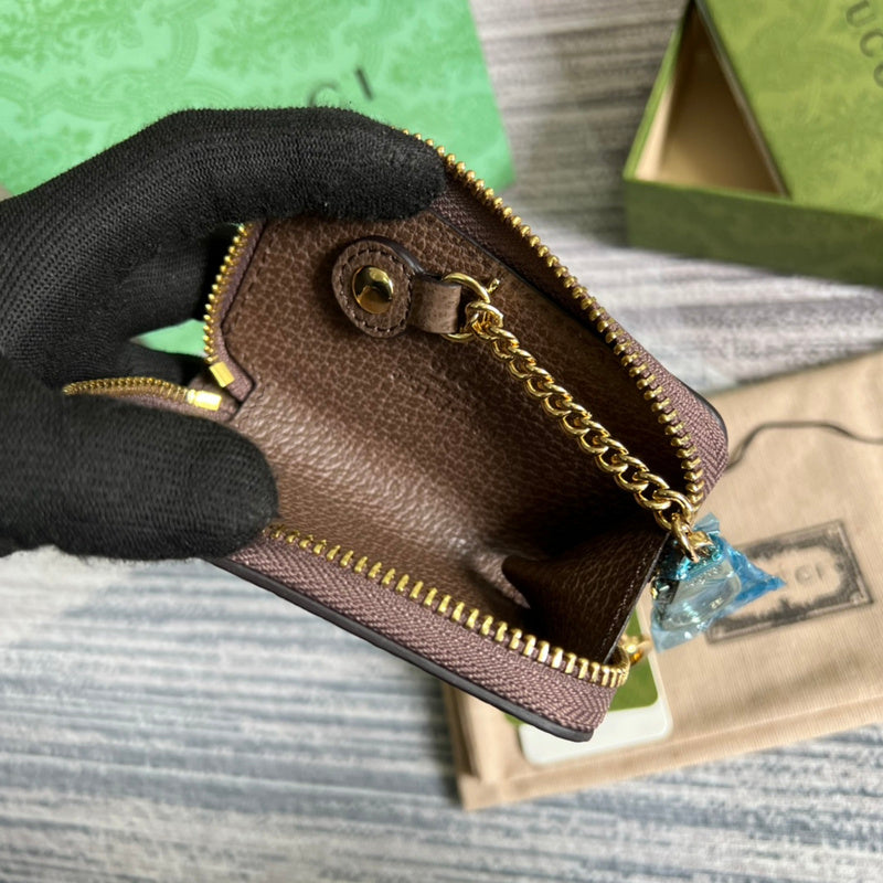 Interior view of modernist premium bag