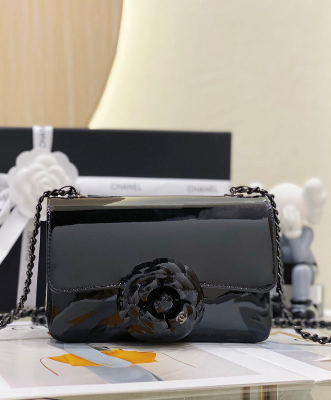  compact purse view 6