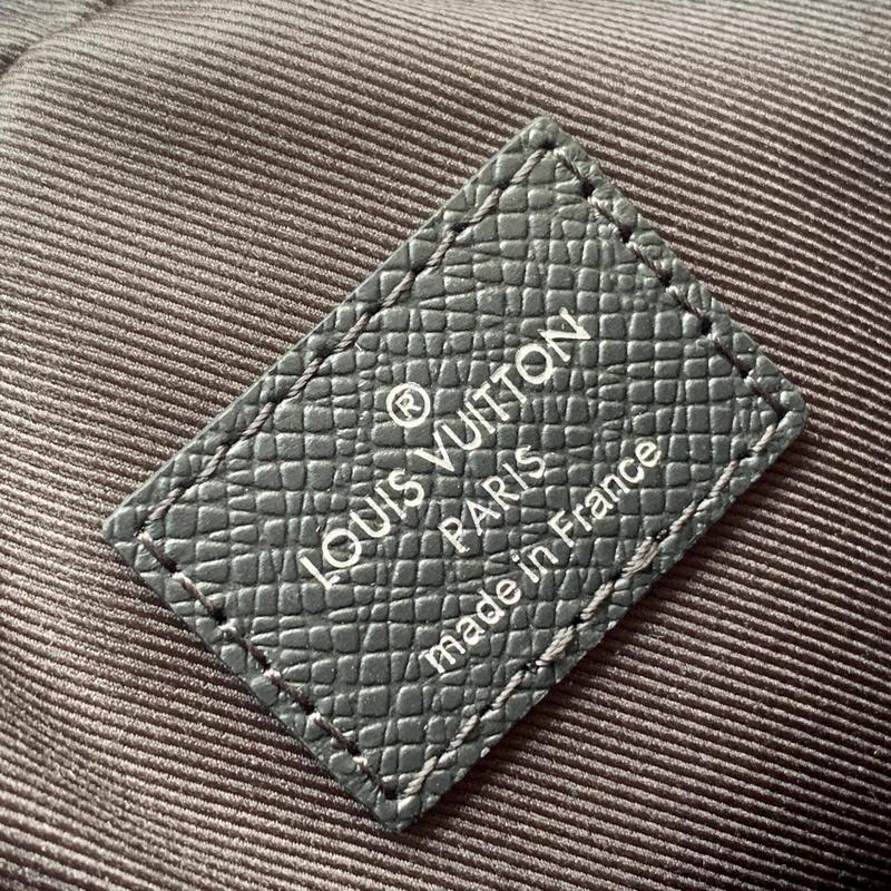 Side profile of premium classic women's handbag – women's everyday handbag