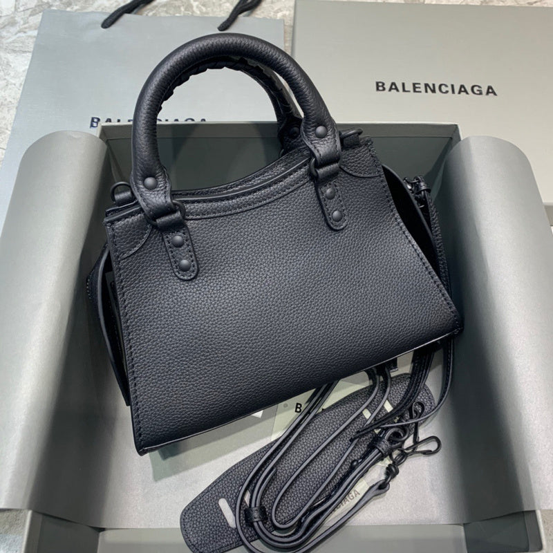 Classic Vegan Leather Handbag - Understated Luxury Look | Women's Everyday Carry Handbag #318 - close-up detail shot (image 3) of designer-inspired handbag