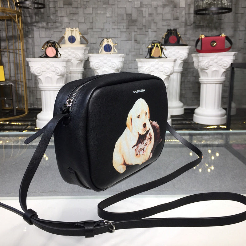 Refined Premium PU Leather Handbag - Premium Craftsmanship Detailing | Women's Designer-Inspired Purse #827 - close-up detail shot (image 3) of designer-inspired handbag