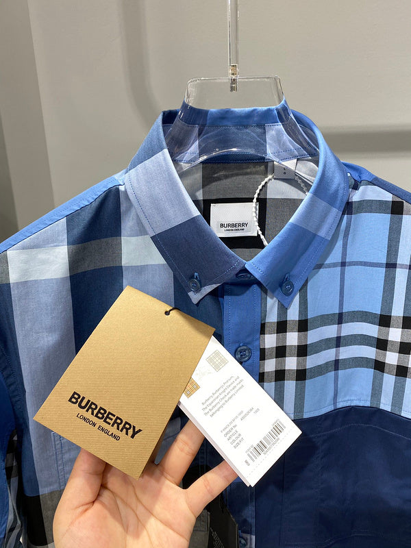 Three-quarter angle view of Burberry luxury piece style No.021