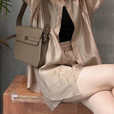  carryall bag interior and compartment view
