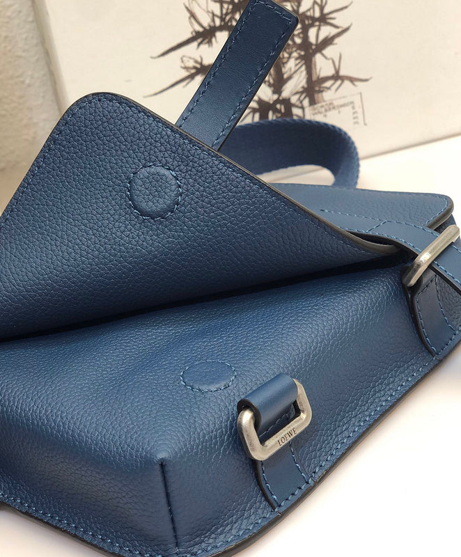 Ziva's Charm handbag – product shot (18cm*14cm*4.5cm)