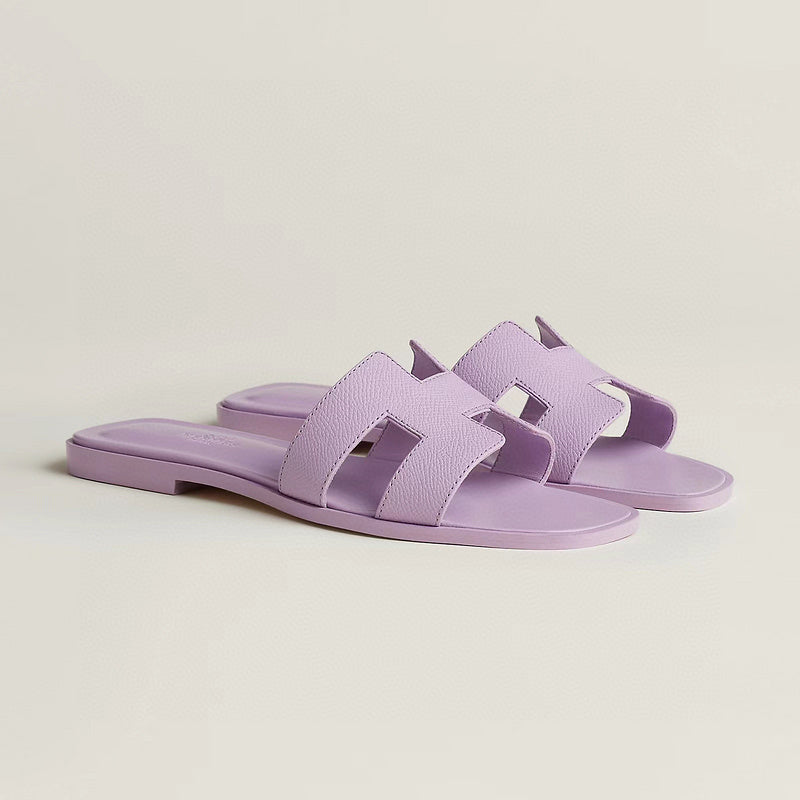 Hermes sandals Style 007 - close-up of luxury comfort fit