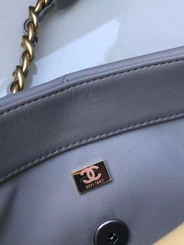  spacious purse view 8