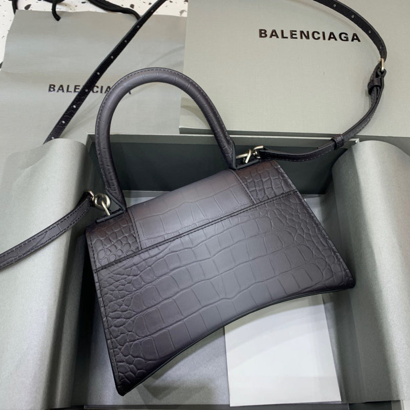 Structured Faux Leather Handbag - Polished Finish | Women's Everyday Carry Handbag #537 - close-up detail shot (image 3) of designer-inspired handbag