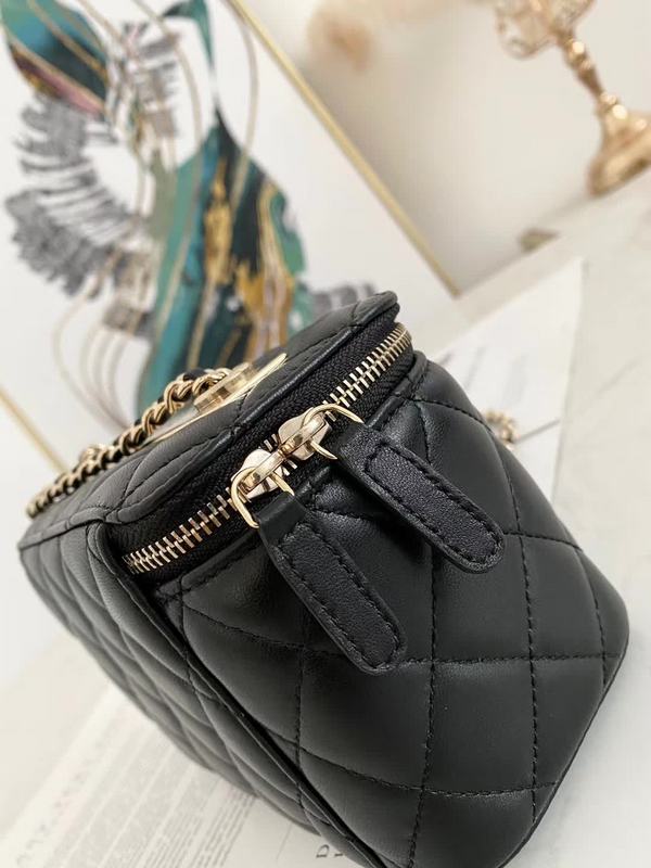 Zivas Charm Effortless Sophistication Fashion Handbag (Everyday Luxury Essential) – Styled Look