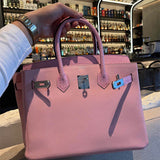  classic everyday bag detail view showing craftsmanship