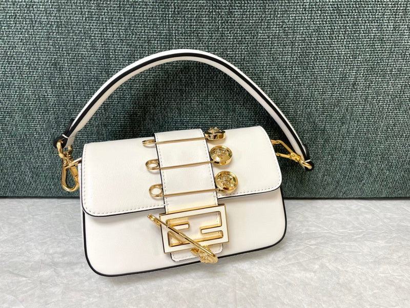 Ziva's Charm handbag – front view (20cm*13cm*5cm)
