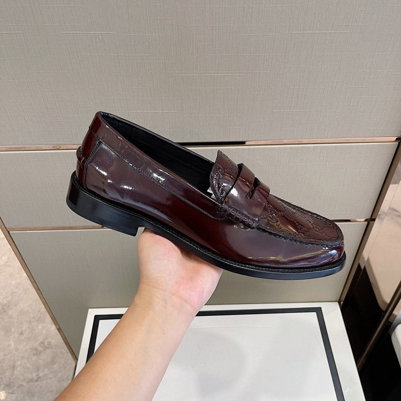 Gucci soft grey luxury sneakers view 6 chunky sole construction
