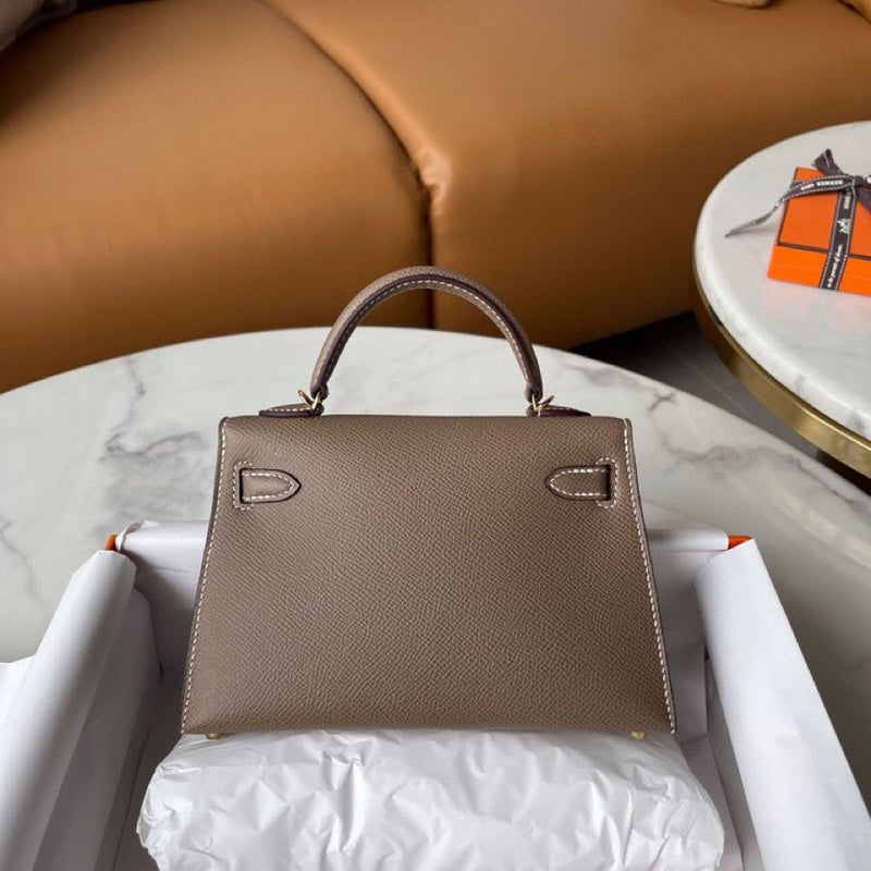 Everyday-Ready bag shown from front angle