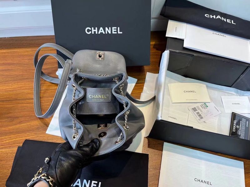  handbag, compact everyday style, image 9