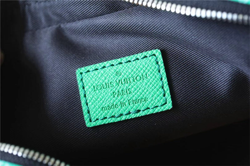 structured bag interior and compartment view 21