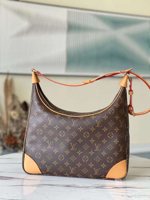 Interior view of everyday-luxe refined women's handbag – women's statement bag