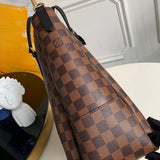 Styled lifestyle shot of everyday-luxe premium women's handbag – women's statement bag
