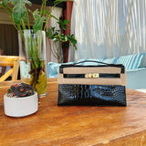Crisp handbag styled for everyday wear