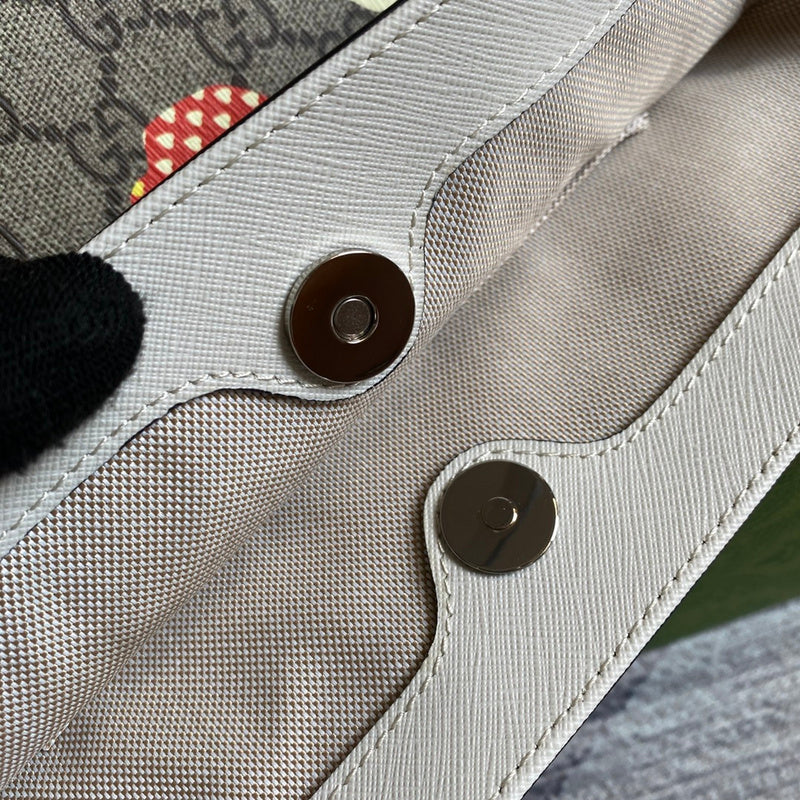 Close-up detail of polished chic women's handbag – women's designer-style accessory
