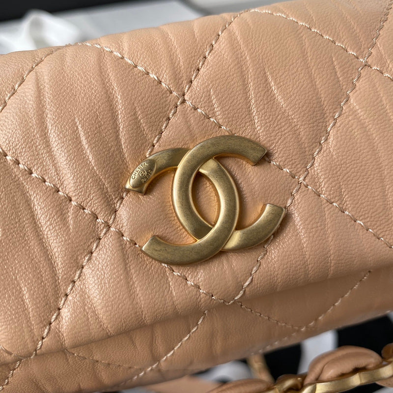  mid purse view 10