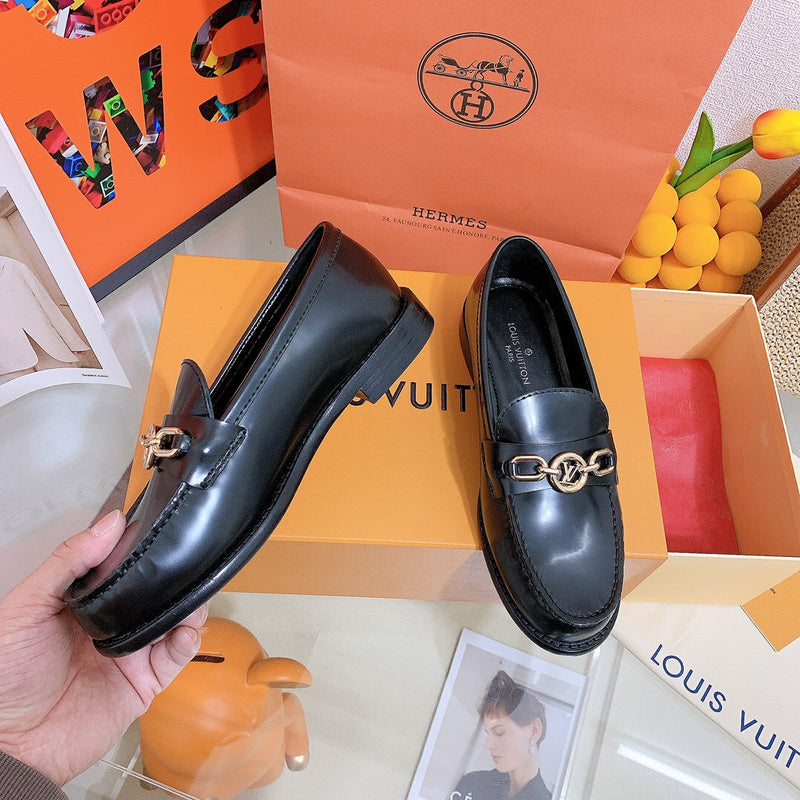 Louis Vuitton shoes Style 424 - additional angle view