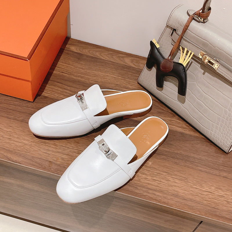Hermès Beige Slingback Heels - Angled View