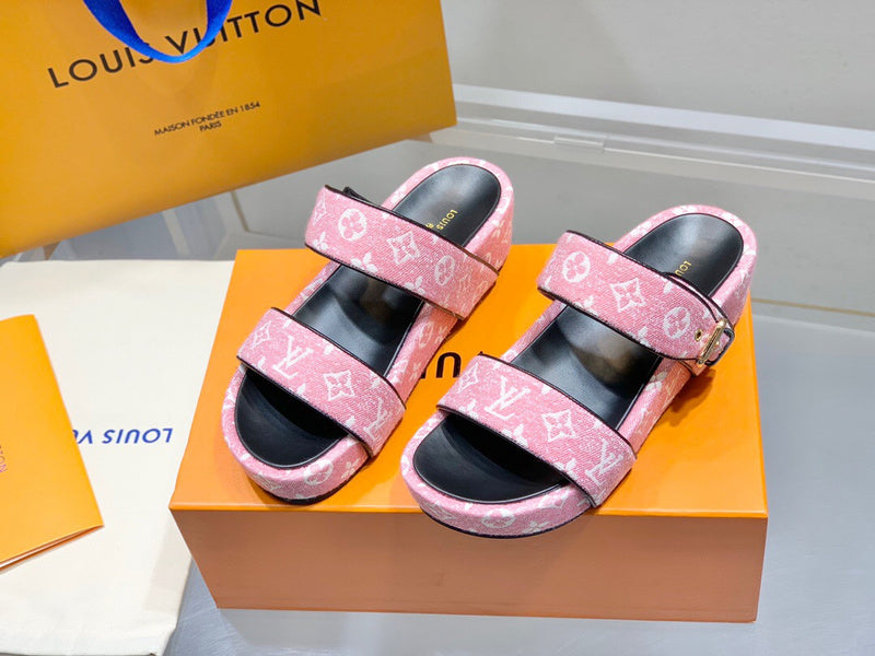 Louis Vuitton shoes Style 370 - top view showing design