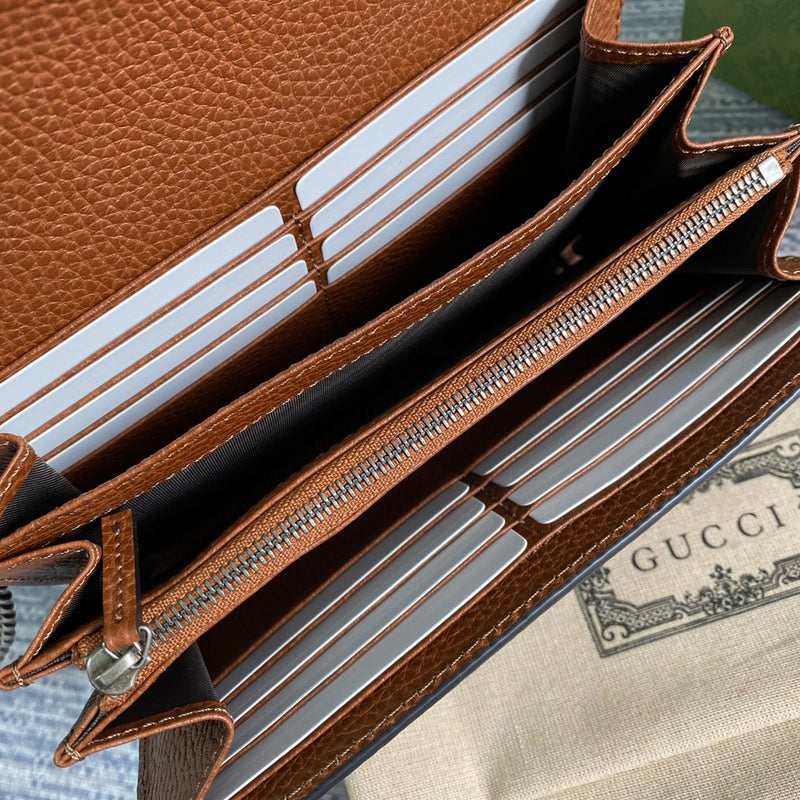 Close-up detail of signature polished women's handbag – women's luxury handbag