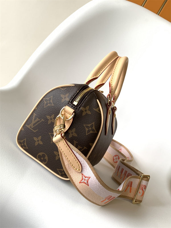  sophisticated shopper bag styled with outfit 12