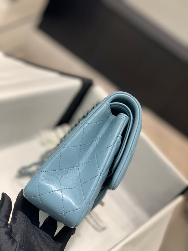  mid purse view 6