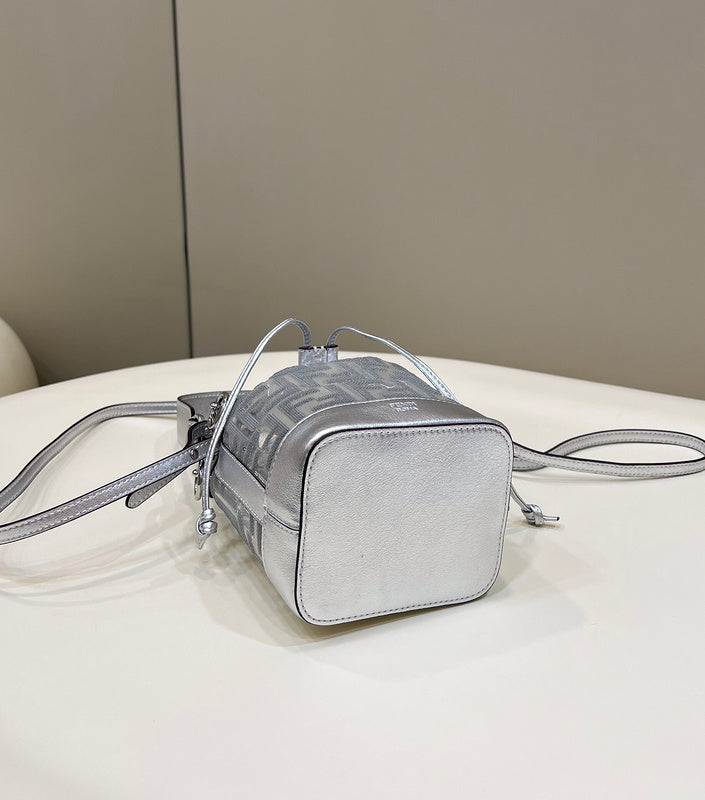Ziva's Charm handbag – interior view (12cm*18cm*10cm)