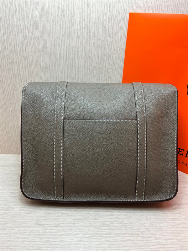  signature handbag detail view showing craftsmanship 14