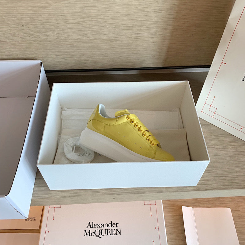 Alexander McQueen shoes Style 278 - packaging and accessories