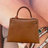 Side view of crisp structured handbag