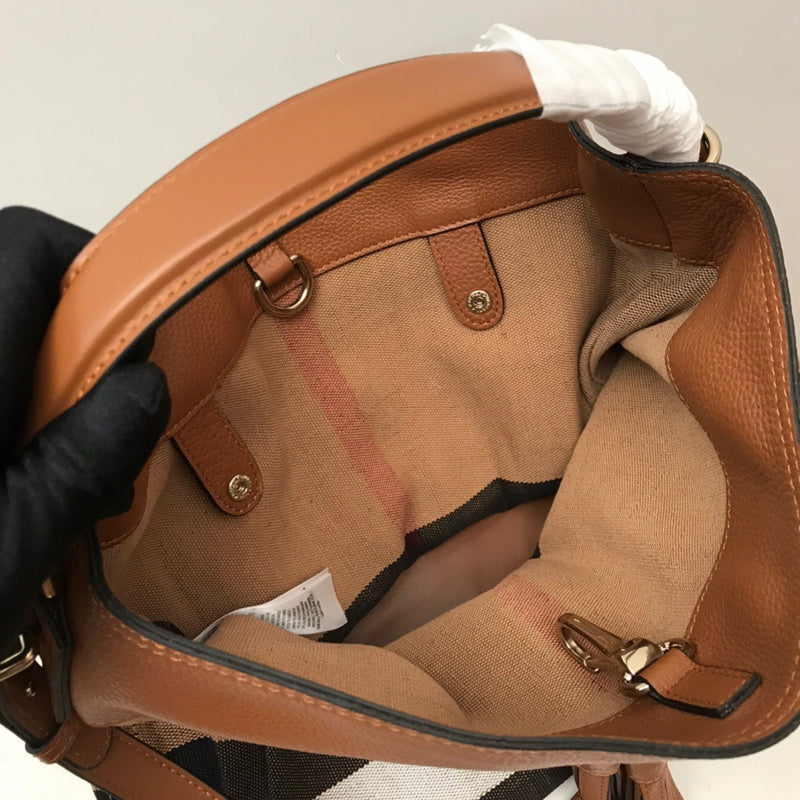 Ziva's Charm handbag – back view (one versatile size)
