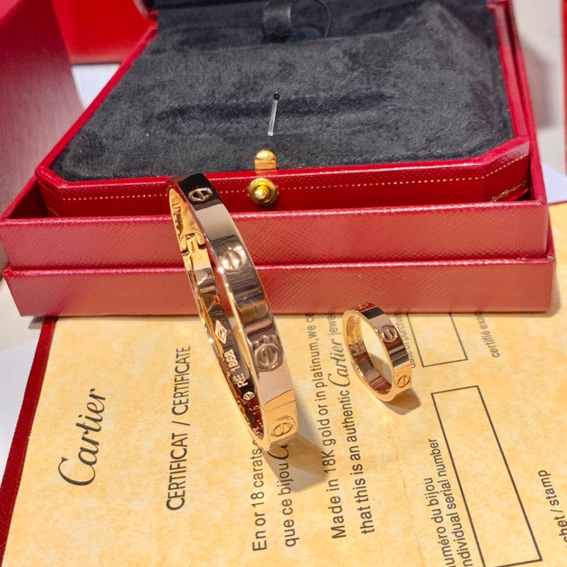 Side view of Cartier unisex jewelry piece