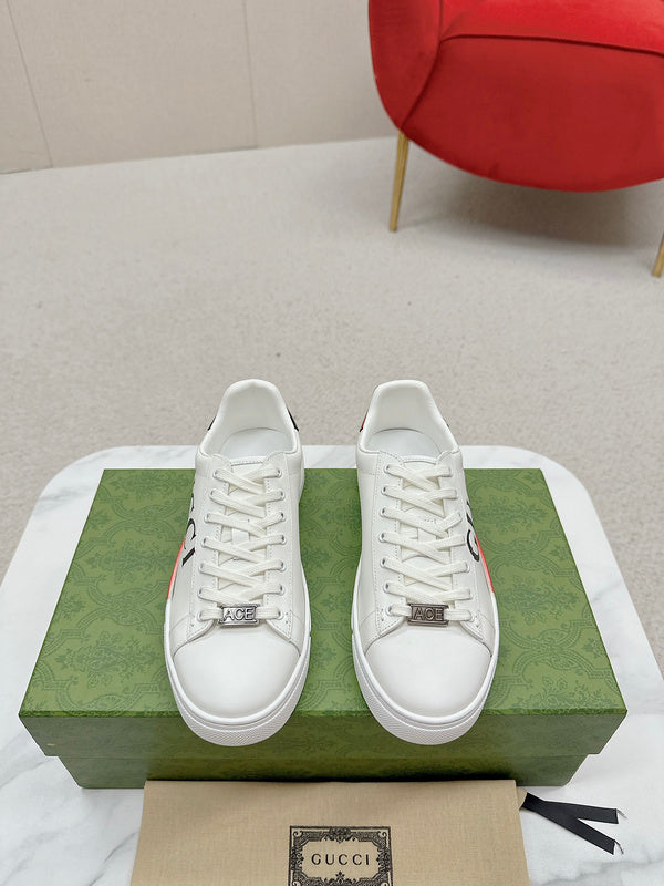 Gucci all-black luxury sneakers view 9 retro runner design