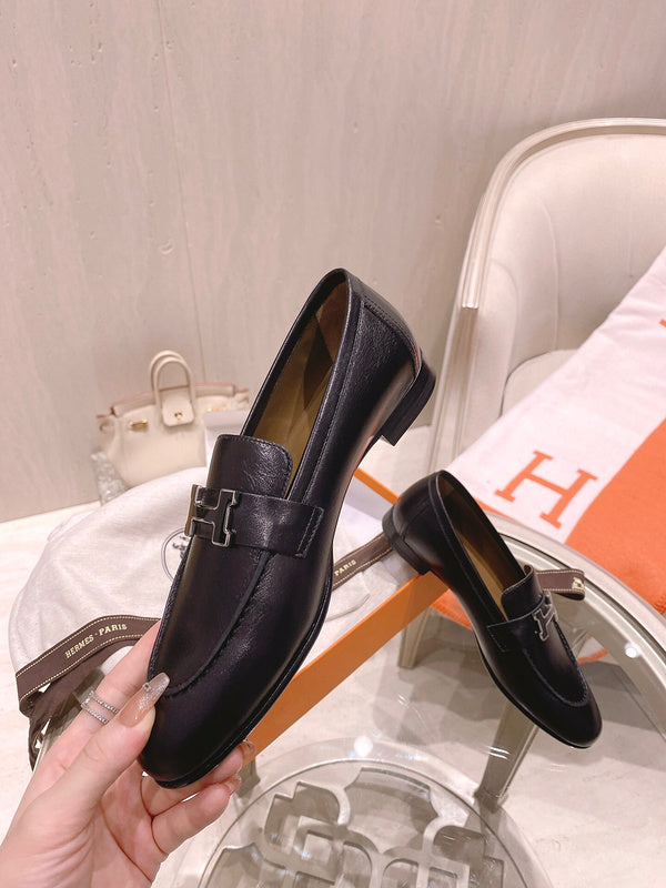 Hermès Grey Bow-Detail Flats - Sole Detail View