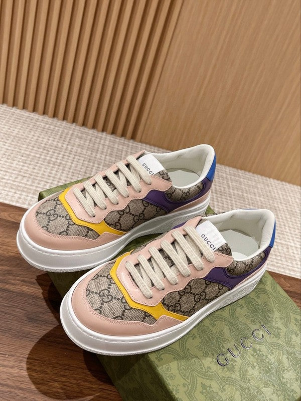 Gucci Streetwear sneakers in neutral cream signature lace-up style front view