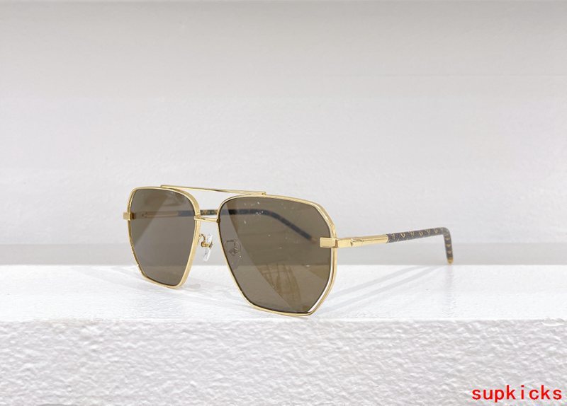 Front view of Louis Vuitton unisex sunglasses