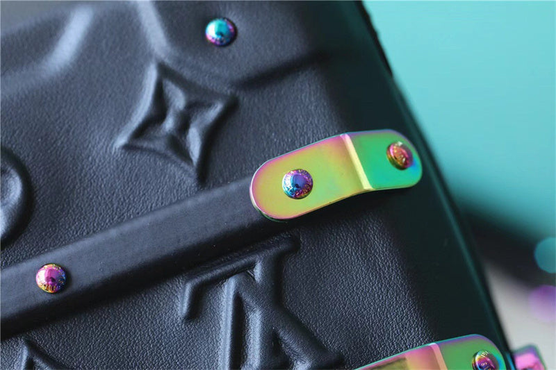  sleek crossbody bag detail view showing craftsmanship 14