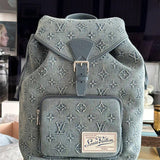  signature shopper bag styled with outfit 12