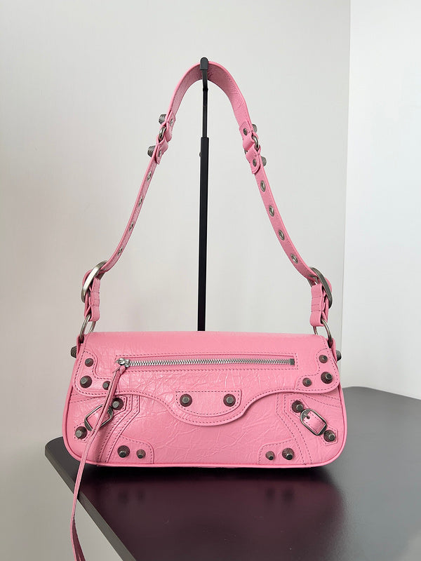 Zivas Charm Signature Style Statement Handbag (Premium Everyday Carry) – Styled Look