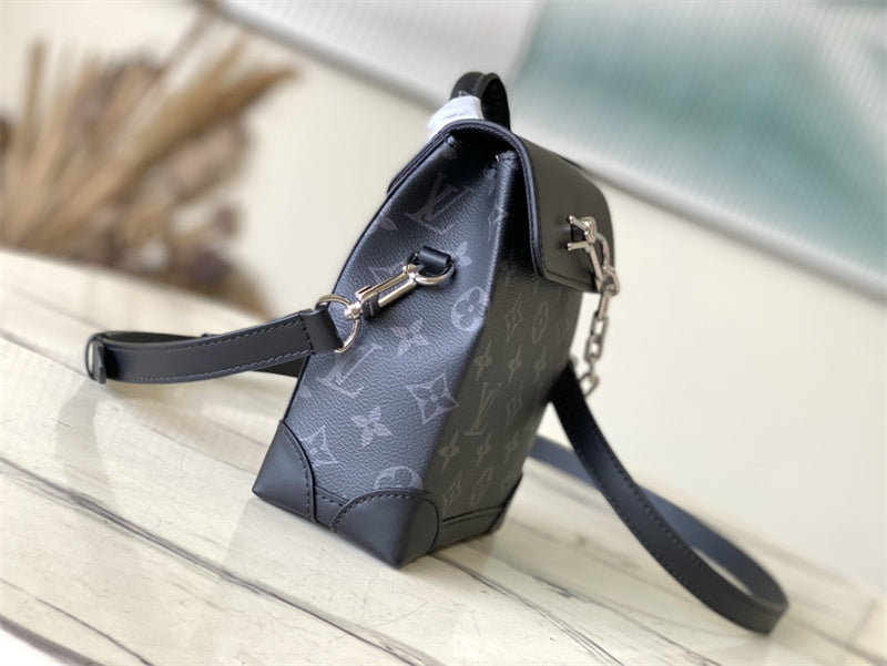  top-handle bag interior and compartment view