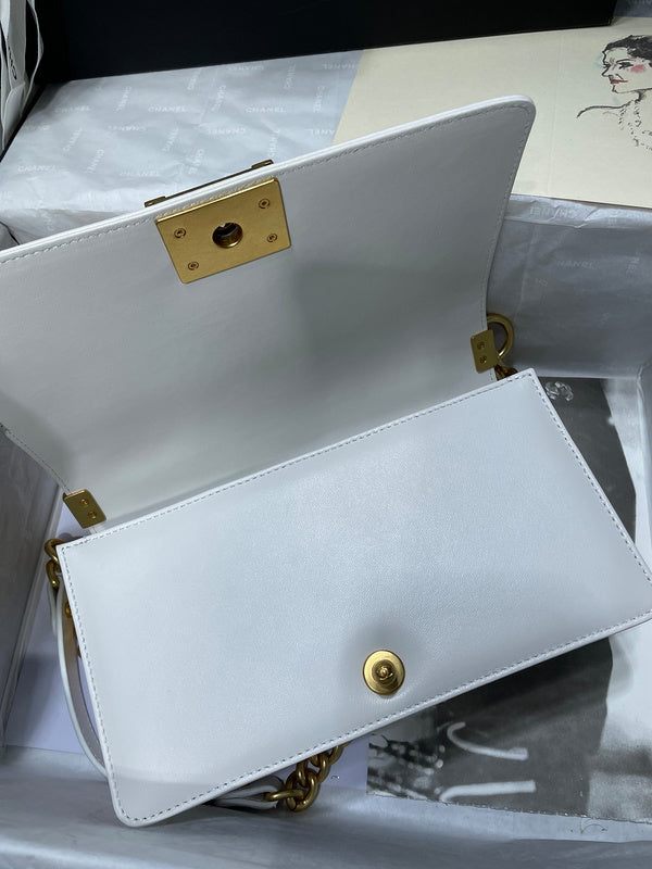  women's handbag, mid design, view 8